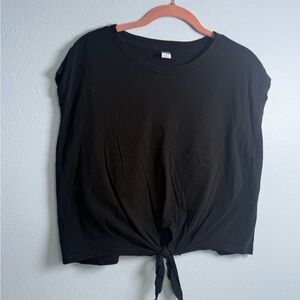 Old Navy Black Tie-Front Cropped Tee